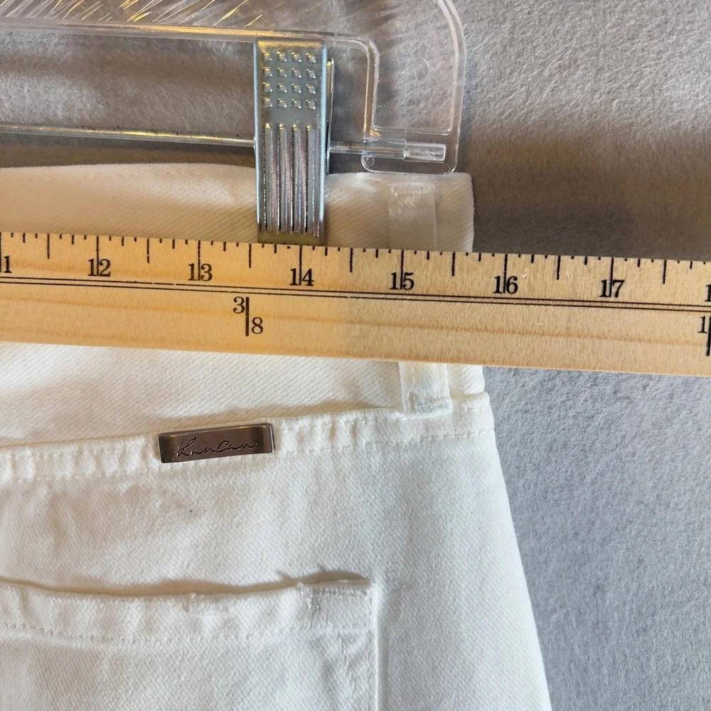 709 | Kancan Womens High Rise Distressed White‎ Straight Leg Raw Hem Jeans 11/29
